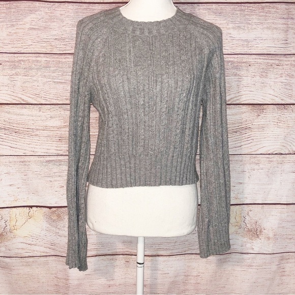 Lulus Grey Flare Sleeve Crop Sweater Size S - Picture 1 of 6